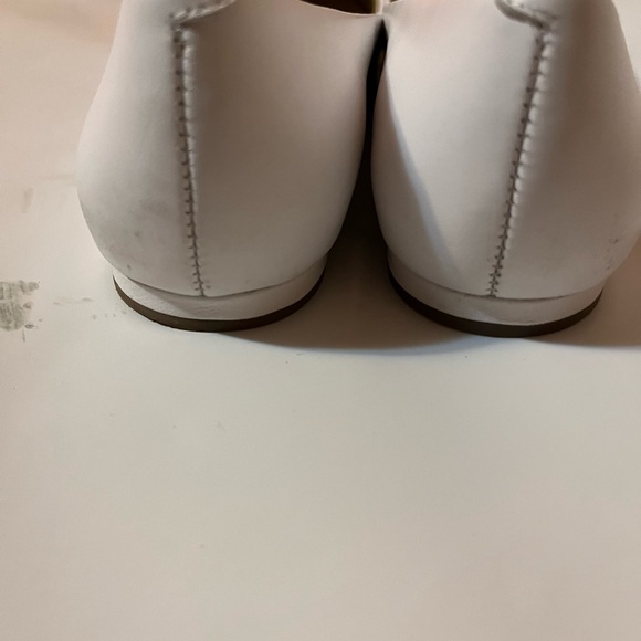 Katy Perry Collections White Flats with Black Symbols - Picture 4 of 5